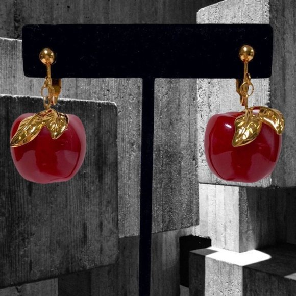Vintage Red Apple Clip-On Earrings - Picture 9 of 9